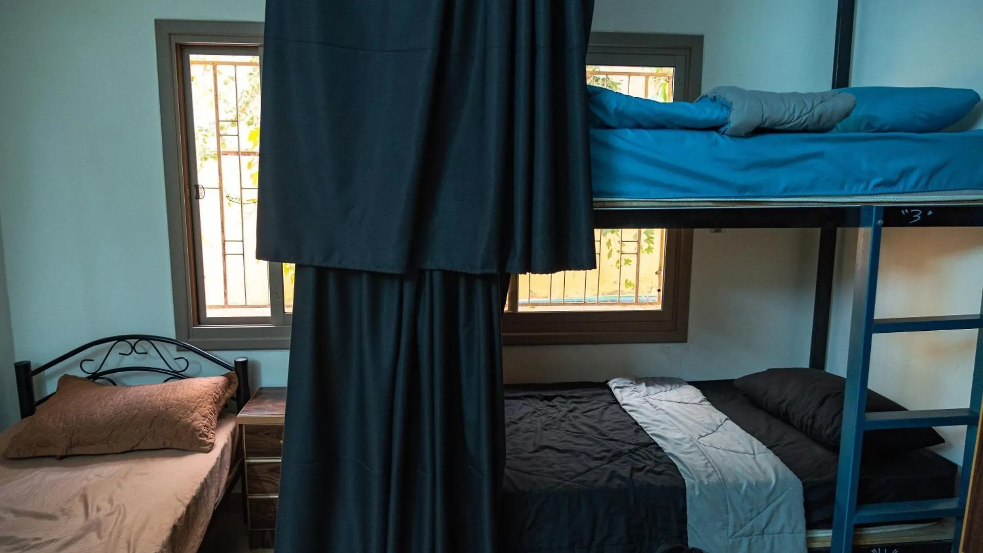 Extra Traveller Hostel Aqaba