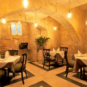 https://the-coleridge-hotel.hotelssaintjulians.com